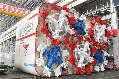 首臺永磁驅(qū)動矩形頂管機(jī)專為深圳項目掘進(jìn)而造 然后分解成6個圓形盾構(gòu)機(jī)